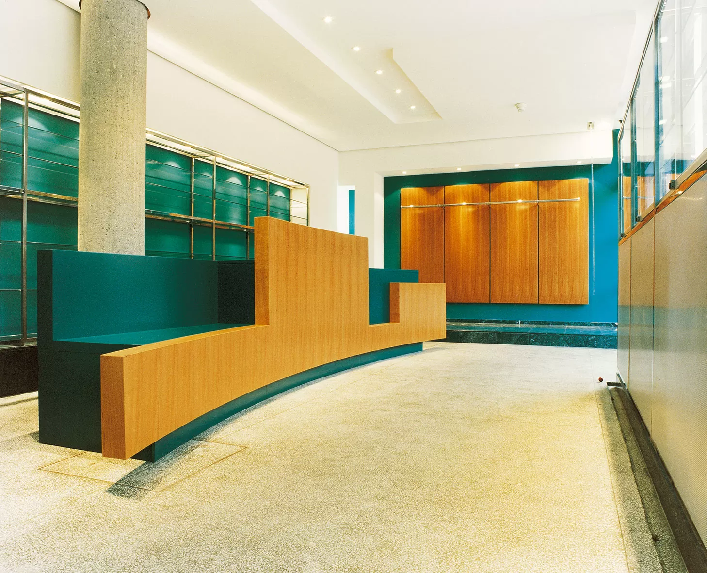 Trgovina Zri-Šport 02 - Dva Arhitekta Zidarić