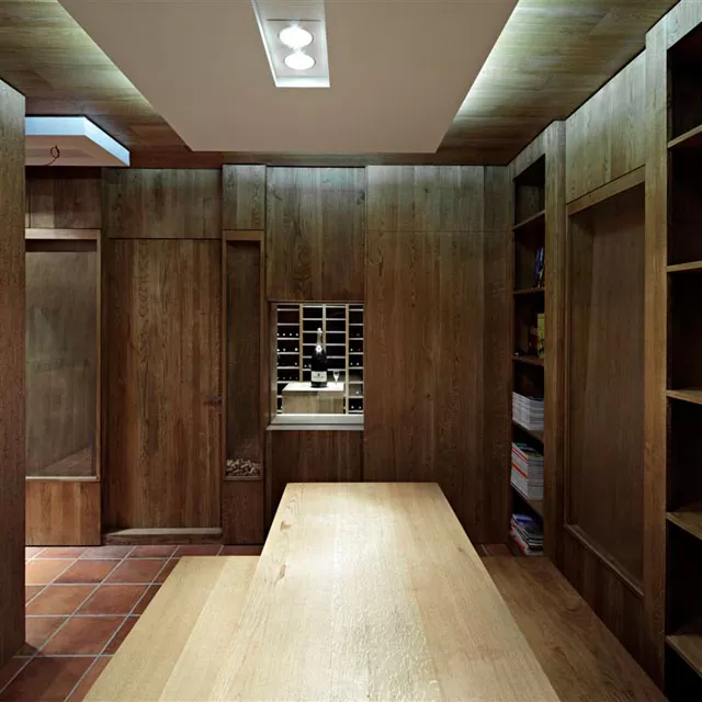 Vinoteka J 03 - Dva Arhitekta Zidarić