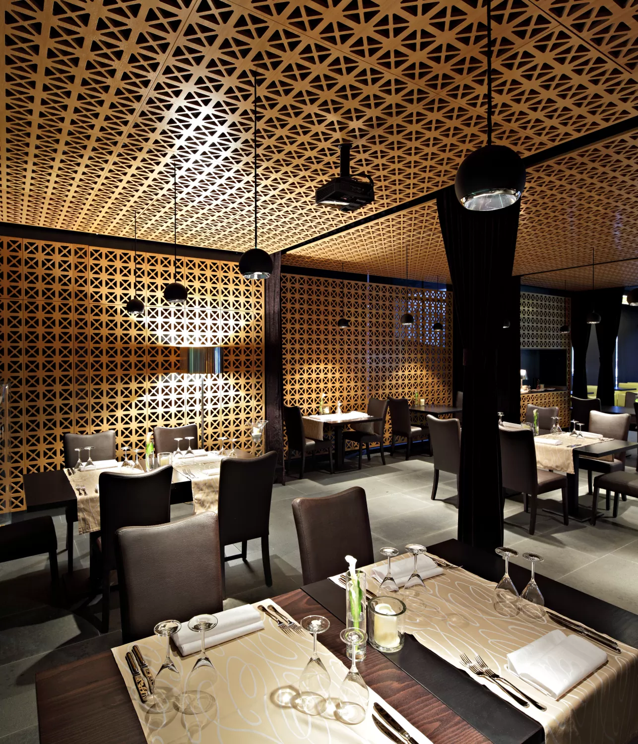 Restoran Les Ponts 10 - Dva Arhitekta Zidarić